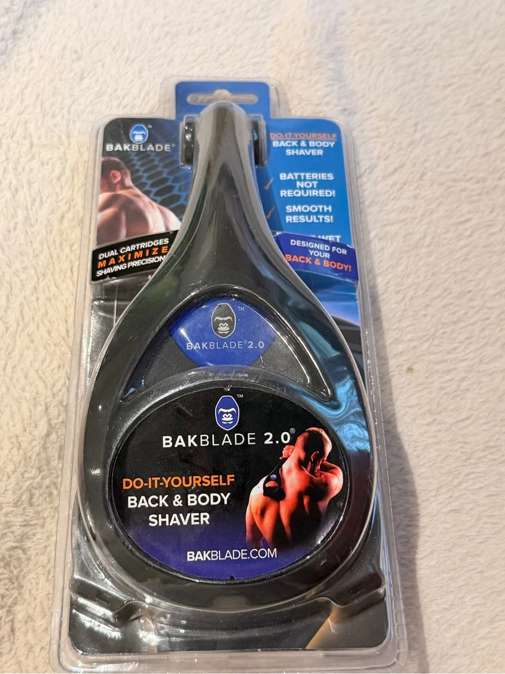 BakBlade 2.0 Do-It-Yourself Back & Body Shaver - Black/Blue